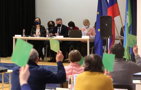 17. redna seja občinskega sveta občine Cerknica 14 FOTO LJUBO VUKELIČ